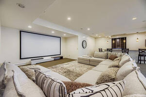 Luxury 6b7b Home close to DU WASH PARK