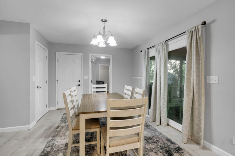 Fully Furnished home rental Zainesville