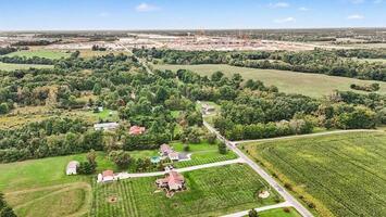 Private 1 Mile from Silicone Heartland 