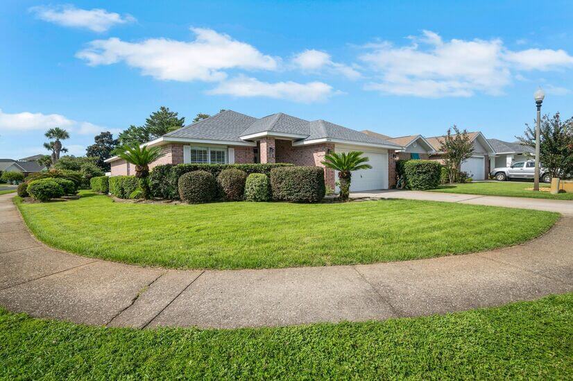 Enjoy lush landscape with professional maintenance