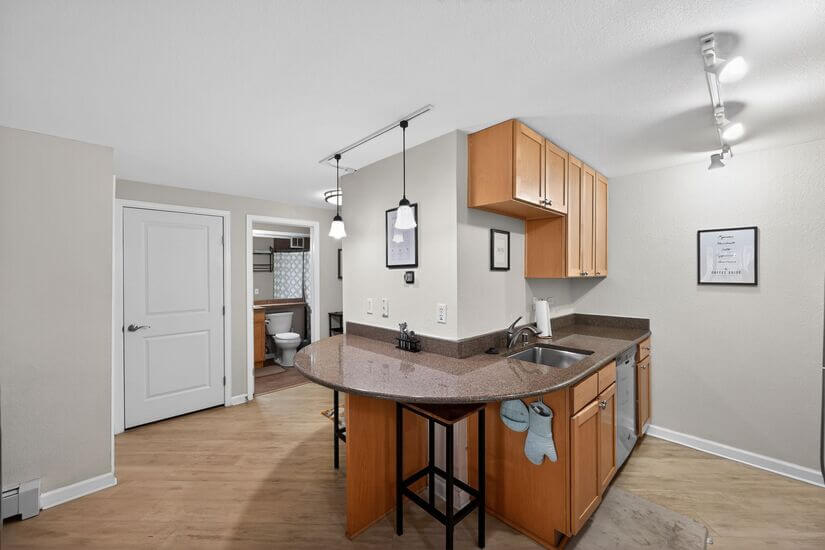 Bar top to entry way