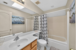 Spacious Home in Gated Mesa Community