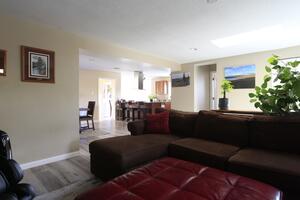 Modern Ranch Beautiful Neighborhood