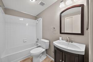 Unfurnished 3 Bedroom in Centennial CO