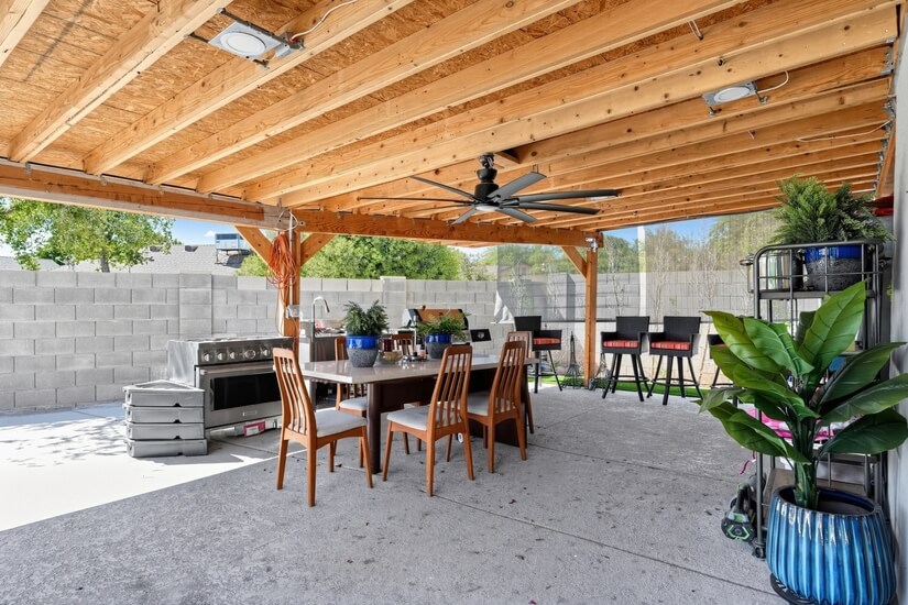 Beautiful Oasis Resort Style Living