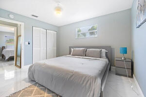 Spacious Lake Worth Beach Home 
