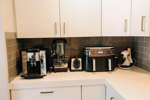 Espresso Machine and Kitchen Gadgets