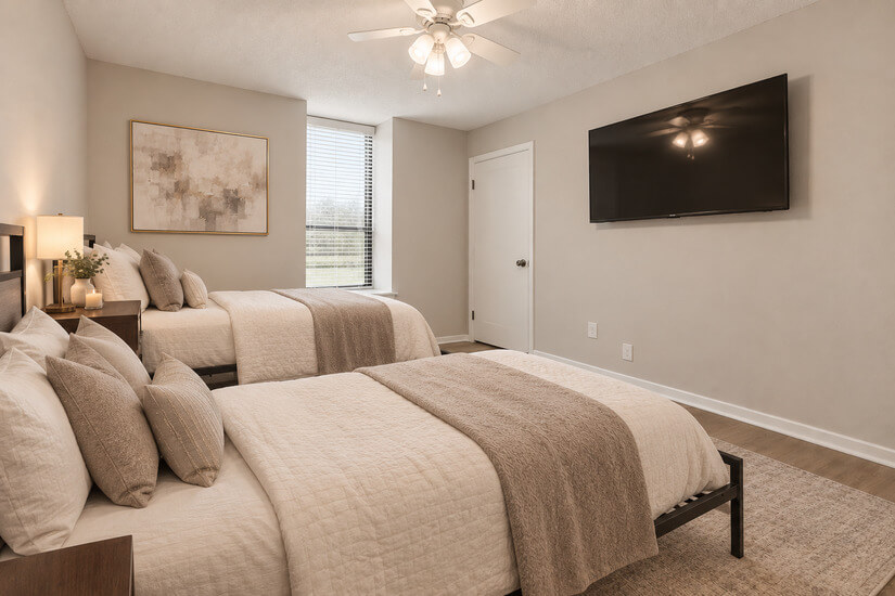 Bedroom 2 with a queen bed