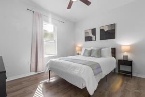 Bedroom 2 Queen Bed
