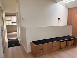 More storage under welcome bench