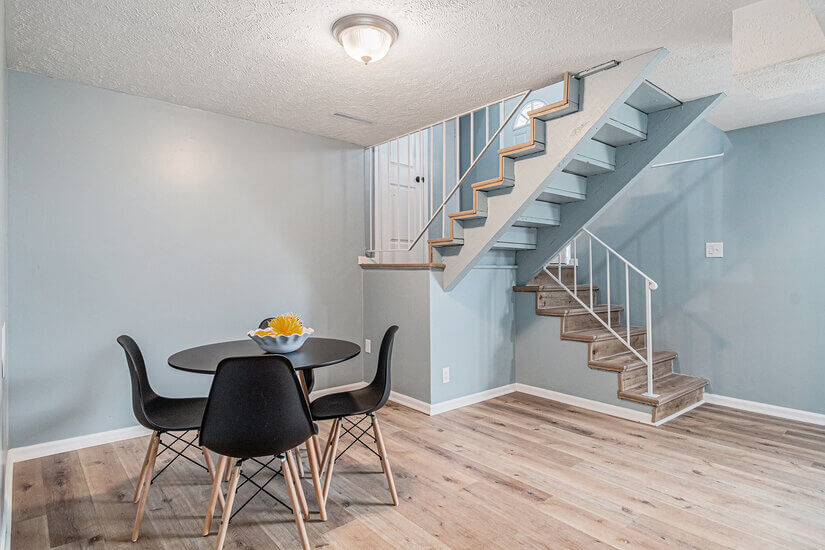 Modern 4BR in Prime Location