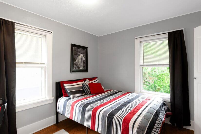 Midtown Beauty, Blackstone Neighborhood