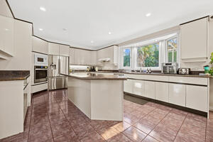 Vancouver Premier Modern Luxury Home