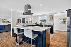 Ocean View 5BR Home in Prime Federal Way
