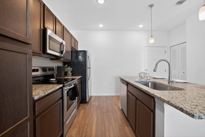  Furnished 1BR for Business Stays