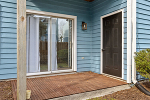 Bright Clean Modern 2BR UNCW Beach