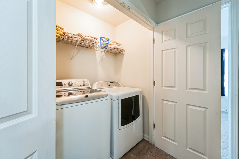 Detergent and extra sheet