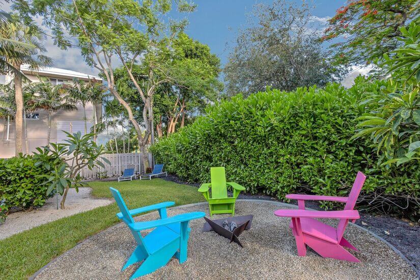 Garden seating with fireplace