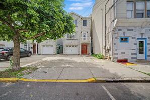 Modern 3BR 2BA Near PATH Train 