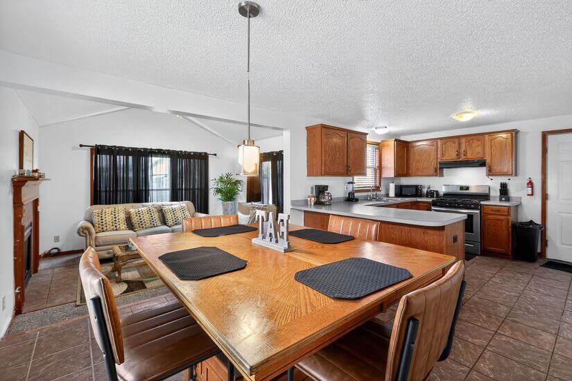 Three Bedroom Furnished in Buffalo