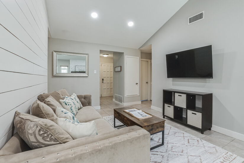 Pet- Family- Military- Medical-Friendly