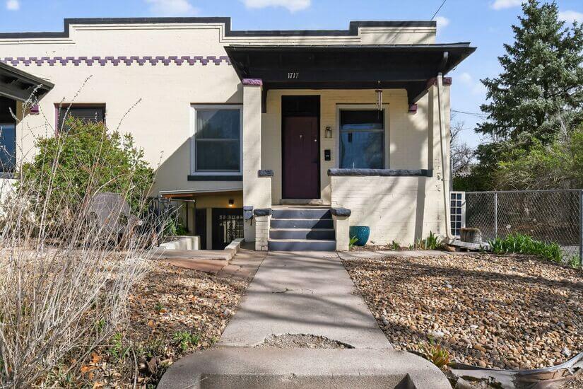 Entrance from sidewalk