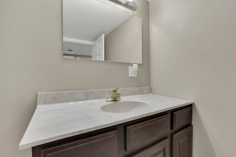 Fully Furnished home rental Zainesville