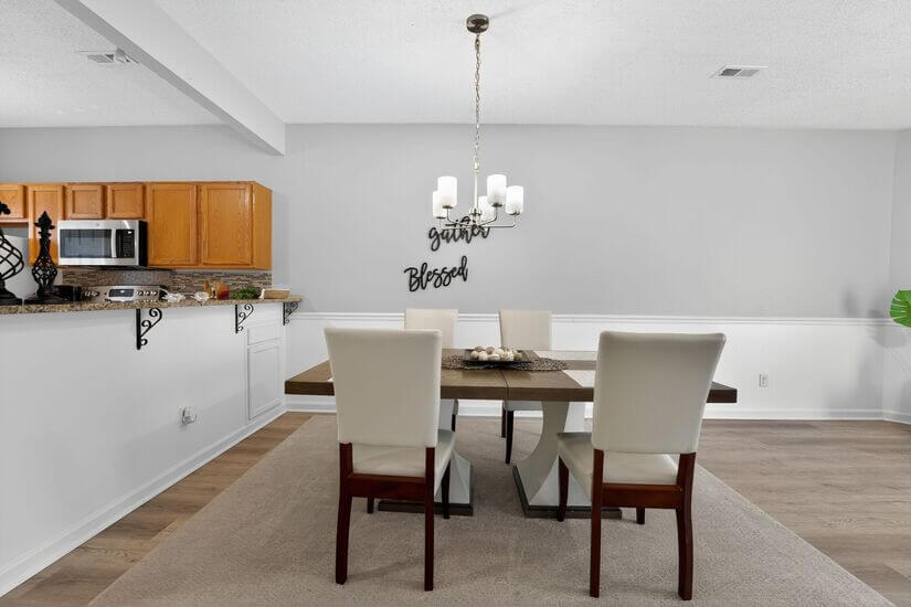 Furnished Cozy Townhouse in Charlotte