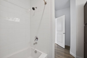  Furnished 1BR for Business Stays