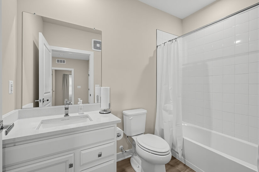 Furnished New Condo near AWS Herndon