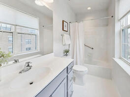 Full Bathroom 3