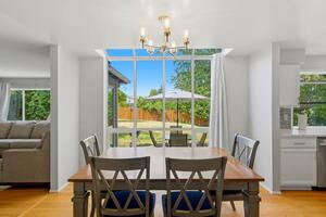 Kitchen Table with extension leaf