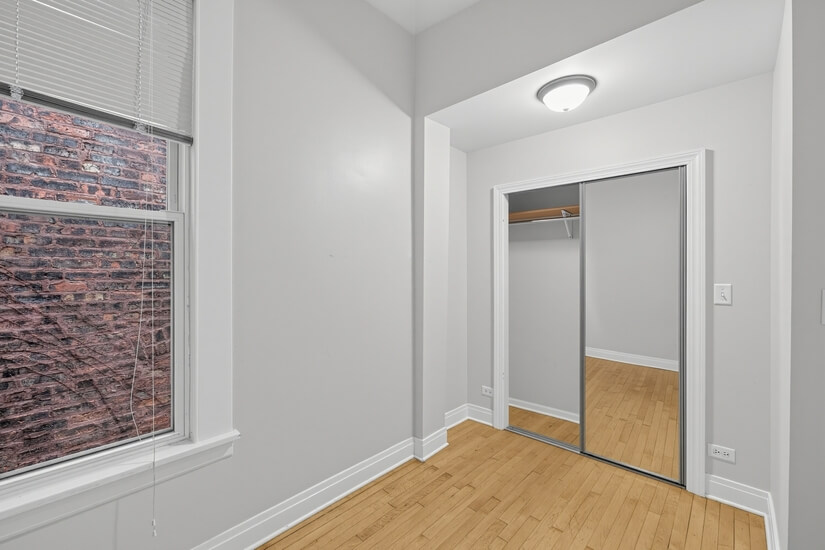 Fully Furnished Unit in Chicago