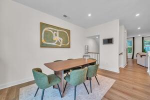 Luxury Furnished Baxter Village Townhome
