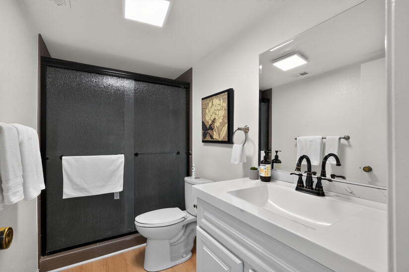 Furnished Townhome in Commerce CA