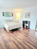 Spacious 3 Bedroom Townhouse In Norfolk