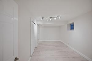 Unfurnished 3 Bedroom in Centennial CO