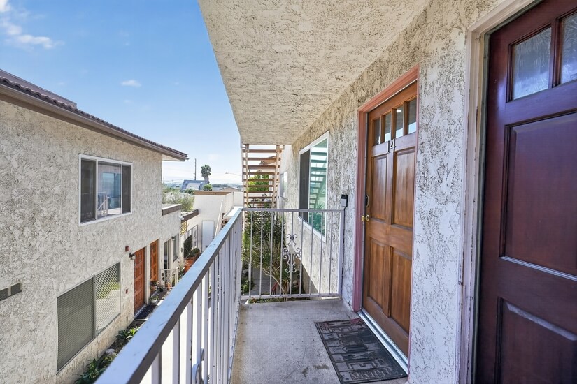 Furnished 2 Bedroom Corporate Rental