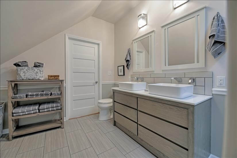 Furnished Executive Home in Bayview, WI