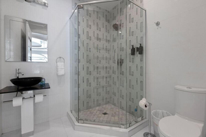 Luxury Oasis Private Home Pool Spa House