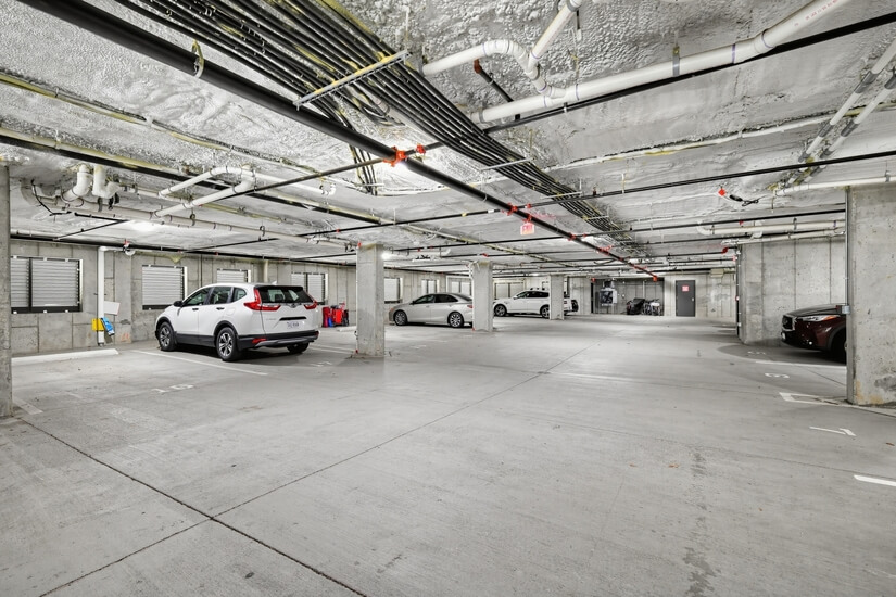 Furnished New Condo near AWS Herndon