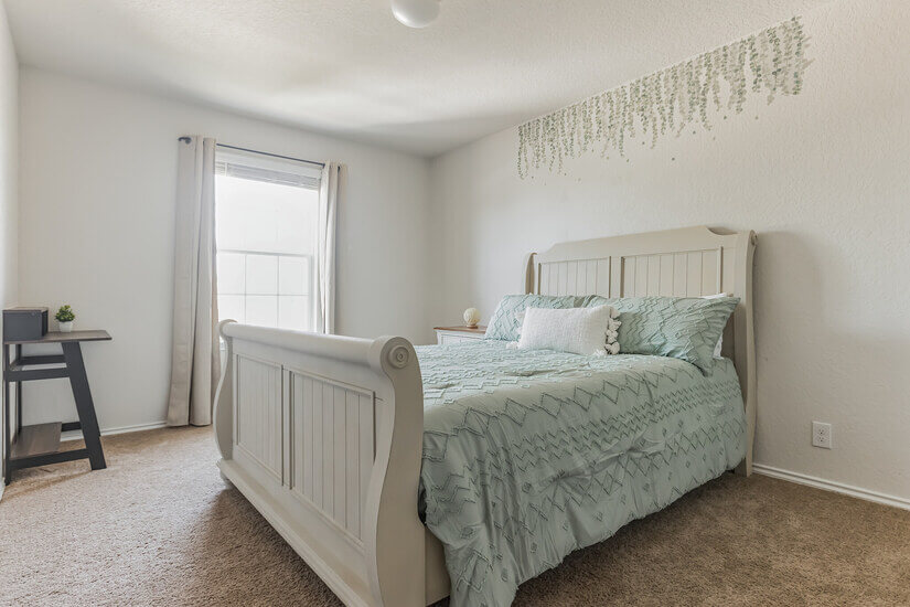 Pet Family Friendly Large Modern 5 Bed