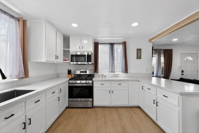 Furnished House Near Down Town Riverside