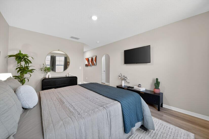 AMAZING 4BD 3 and Half Bath Townhouse