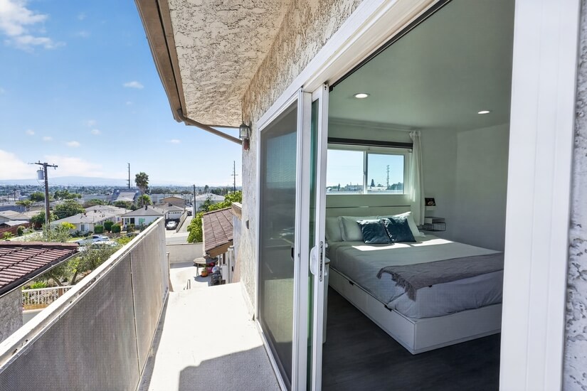 Furnished 2 Bedroom Corporate Rental