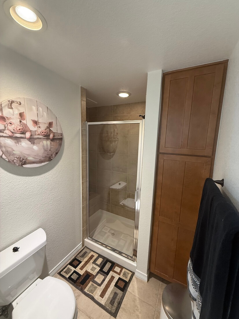 Furnished 1 bd Spacious apartment