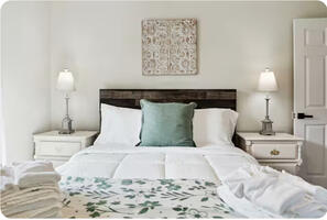 Elegant 4Bedroom Retreat in North Dallas