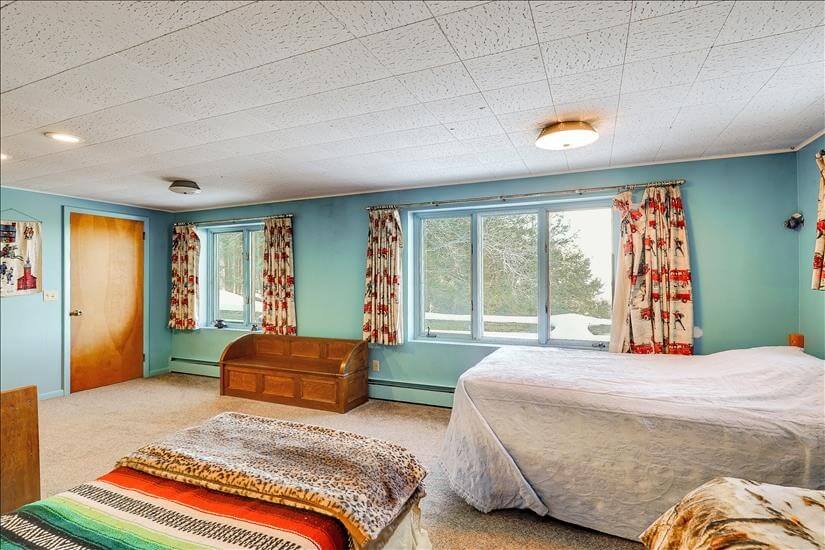 Furnished Remote Work Dream near Albany 