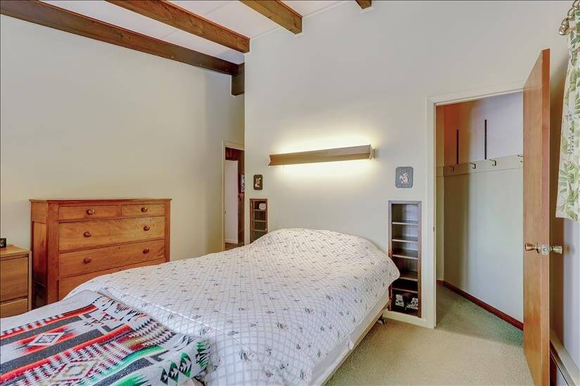 Furnished Remote Work Dream near Albany 