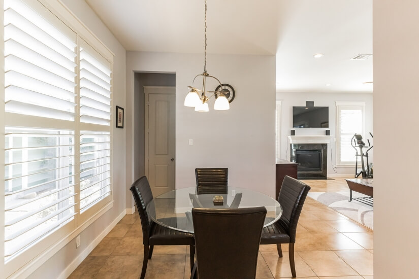 2nd dining room to half bathroom